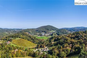 575 Townhomes Pl, Boone, NC 28607 - Photo 7