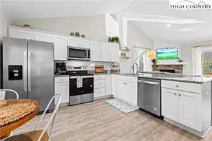 575 Townhomes Pl, Boone, NC 28607 - Photo 15