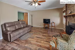 212 Carriage Lamp Ct, Boone, NC 28607 - Photo 9