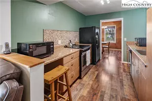 212 Carriage Lamp Ct, Boone, NC 28607 - Photo 5