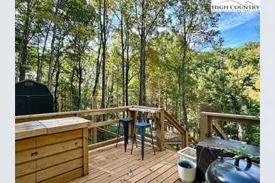 241 Mountain Shadows Road, Jefferson, NC 28640 - Photo 11