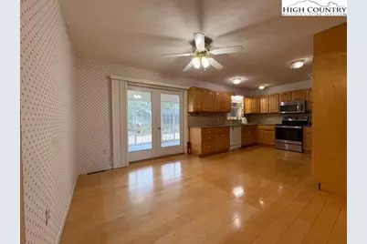 11325 Glade Valley Road, Ennice, NC 28623 - Photo 23