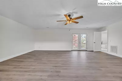 309 W Evergreen Street, West Jefferson, NC 28694 - Photo 21