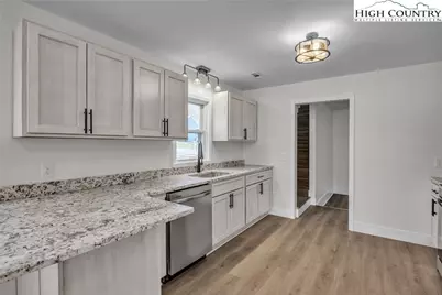 309 W Evergreen Street, West Jefferson, NC 28694 - Photo 3