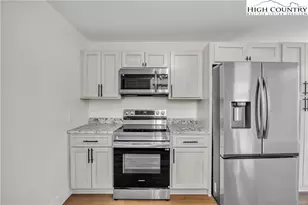 309 W Evergreen St, West Jefferson, NC 28694 - Photo 5