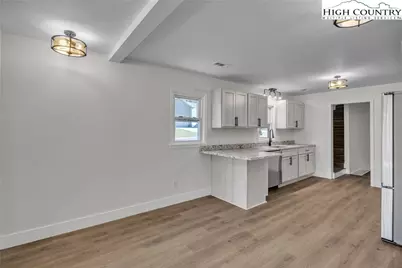 309 W Evergreen Street, West Jefferson, NC 28694 - Photo 7