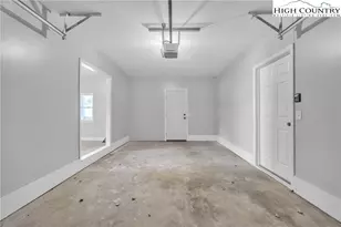 309 W Evergreen St, West Jefferson, NC 28694 - Photo 33