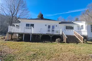 460 Little Elk Rd, Elk Park, NC 28622 - Photo 3