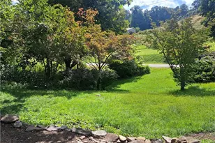 460 Little Elk Rd, Elk Park, NC 28622 - Photo 3