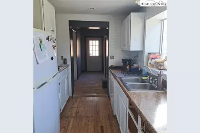 460 Little Elk Road, Elk Park, NC 28622 - Photo 9