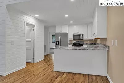 230 Woodbriar Drive, Sugar Grove, NC 28679 - Photo 15