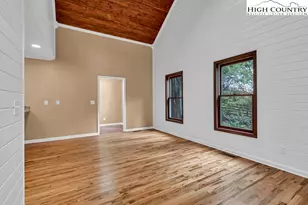 230 Woodbriar Dr, Sugar Grove, NC 28679 - Photo 9