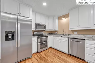 230 Woodbriar Drive, Sugar Grove, NC 28679 - Photo 13