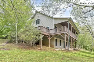 230 Woodbriar Dr, Sugar Grove, NC 28679 - Photo 1