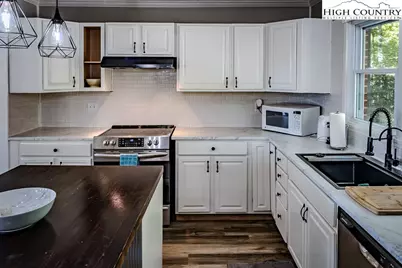 640 Fairview Heights, Boone, NC 28607 - Photo 23