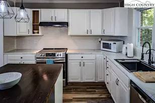 640 Fairview Heights, Boone, NC 28607 - Photo 23