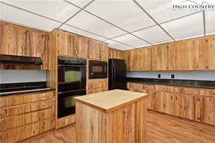 202 Cliffside Ln, Seven Devils, NC 28604 - Photo 13