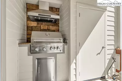 325 Penny Lane #D1, Banner Elk, NC 28604 - Photo 35