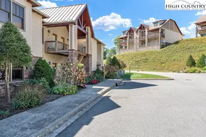 325 Penny Lane #D1, Banner Elk, NC 28604 - Photo 3