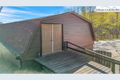 716 N Jefferson Avenue, West Jefferson, NC 28694 - Photo 13