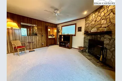 301 Pinnacle Inn Road #2201, Beech Mountain, NC 28604 - Photo 9