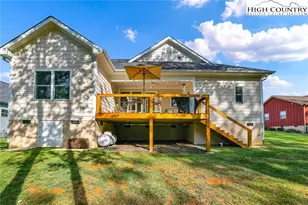 379 Turtle Rdg Rd, Sparta, NC 28675 - Photo 3