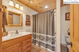 496 Fraser Creek Rd, Grassy Creek, NC 28631 - Photo 29