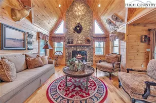 496 Fraser Creek Rd, Grassy Creek, NC 28631 - Photo 3