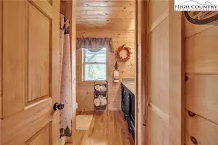 496 Fraser Creek Rd, Grassy Creek, NC 28631 - Photo 17