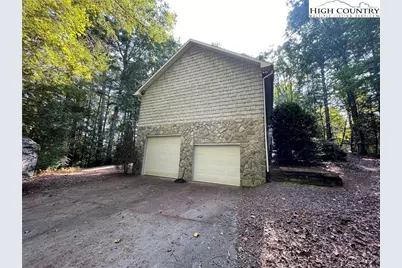 2766 Pheasant Run Street, Lenoir, NC 28645 - Photo 5