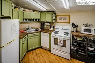 111 Skyview Ln, Banner Elk, NC 28604 - Photo 23