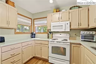 504 St Andrews Rd, Beech Mountain, NC 28604 - Photo 13