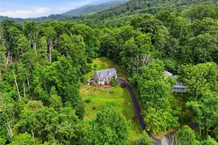 555 Highland Dr, Banner Elk, NC 28604 - Photo 9
