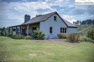 1046 J E Gentry Rd, Crumpler, NC 28617 - Photo 7