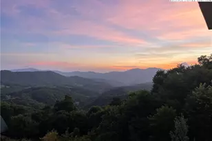 11 Wildflower Ln, Newland, NC 28657 - Photo 5