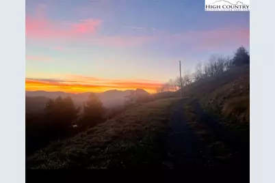 11 Wildflower Lane, Newland, NC 28657 - Photo 3