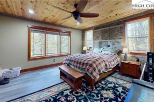 811 Hemlock Dr, Newland, NC 28657 - Photo 17