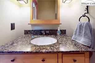 811 Hemlock Dr, Newland, NC 28657 - Photo 39