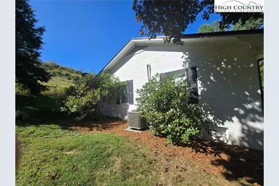 5218 S Hwy 226 Highway, Bakersville, NC 28705 - Photo 25