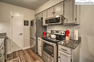 1664 Grouse Moor Dr, Sugar Mountain, NC 28604 - Photo 3