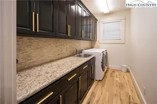 252 E Stone Dr, Blowing Rock, NC 28605 - Photo 19