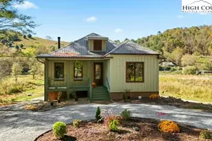 790 Howard Edmisten Rd, Sugar Grove, NC 28679 - Photo 35