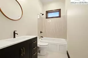 790 Howard Edmisten Rd, Sugar Grove, NC 28679 - Photo 21