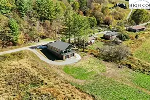 790 Howard Edmisten Rd, Sugar Grove, NC 28679 - Photo 31