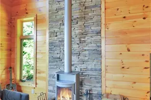 6365 Julius Dr, Newland, NC 28657 - Photo 7