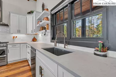 322 S Creek Drive, Boone, NC 28607 - Photo 9