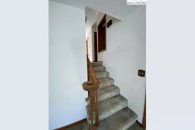 5212 Nc Highway 88 West, Warrensville, NC 28693 - Photo 9