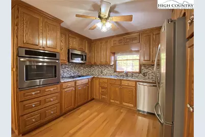 5212 Nc Highway 88 West, Warrensville, NC 28693 - Photo 19