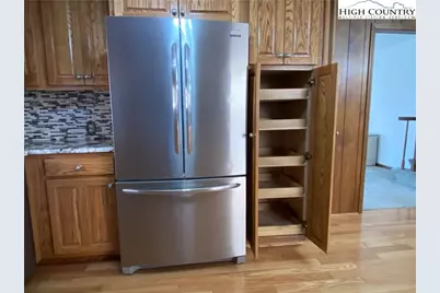 5212 Nc Highway 88 West, Warrensville, NC 28693 - Photo 17