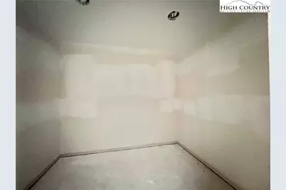 178 Sorrento Park Drive, Blowing Rock, NC 28605 - Photo 23